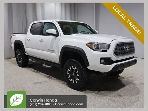Used 2017 Toyota Tacoma TRD Off-Road w/ Tow Package (A/T) image 1