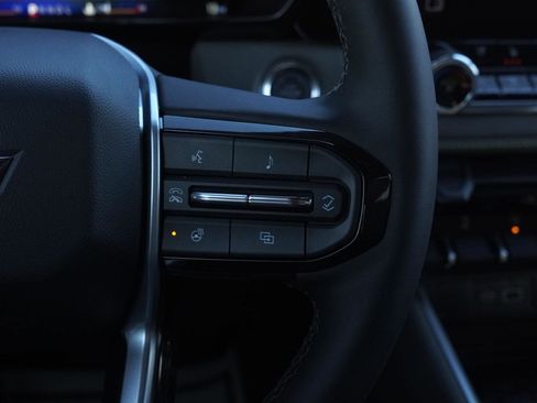 New 2026 Chevrolet Colorado ZR2 w/ Technology Package image 16