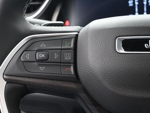 New 2025 Jeep Grand Cherokee L Limited w/ Black Appearance Package image 23