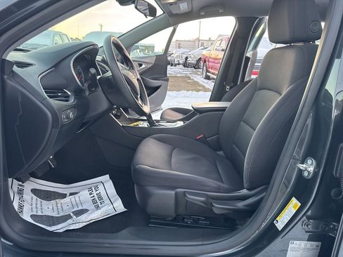 Used 2017 Chevrolet Malibu LS image 16