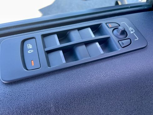 Certified 2024 Land Rover Discovery Sport Dynamic SE image 11