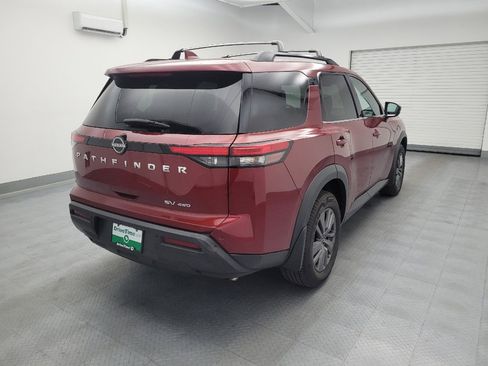 Used 2022 Nissan Pathfinder SV AWD/4WD image 9