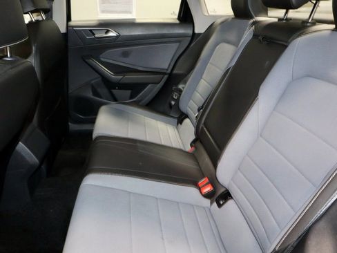 Used 2025 Volkswagen Jetta SE image 22