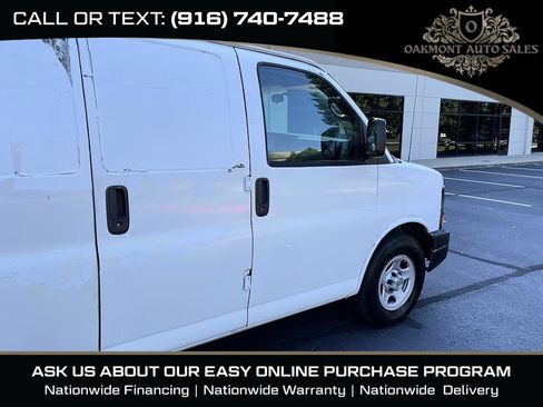 Used 2004 Chevrolet Express 1500 RWD image 9
