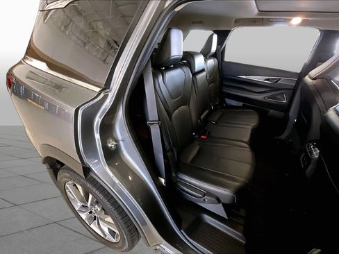 Used 2023 INFINITI QX60 Luxe w/ Vision Package FWD image 18