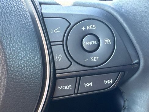Used 2022 Toyota Corolla SE image 26