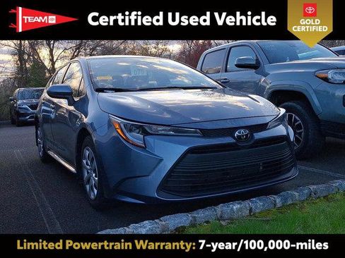 Certified 2023 Toyota Corolla LE image 1