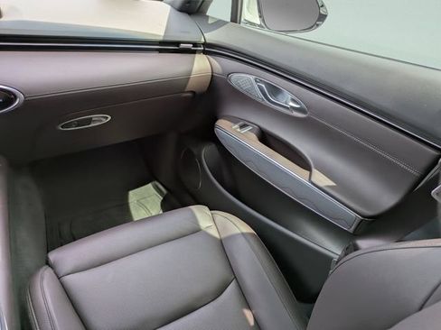 Certified 2025 Genesis GV70 2.5T w/ Advanced Package AWD/4WD image 15
