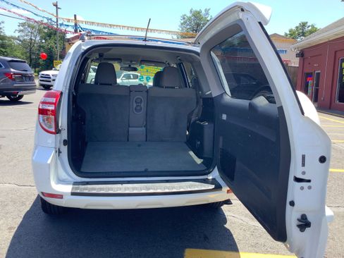 Used 2011 Toyota RAV4 4WD image 13