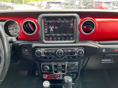 Used 2022 Jeep Wrangler Unlimited Rubicon w/ Steel Bumper Group AWD/4WD image 10