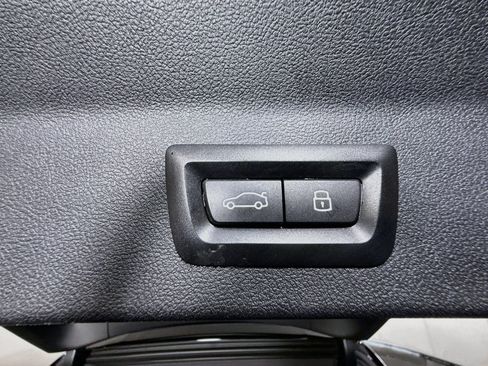 Used 2023 BMW X3 xDrive30i AWD/4WD image 42