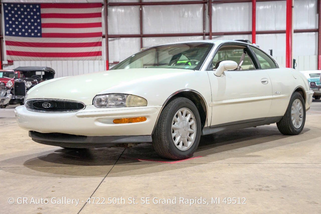 Used 1998 Buick Riviera Supercharged Coupe FWD image 1
