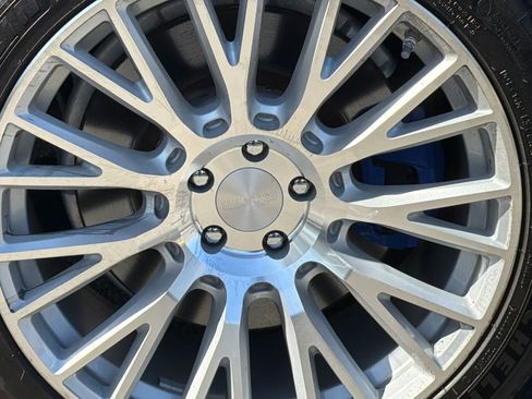 Used 2018 BMW ALPINA B7 xDrive AWD/4WD image 8
