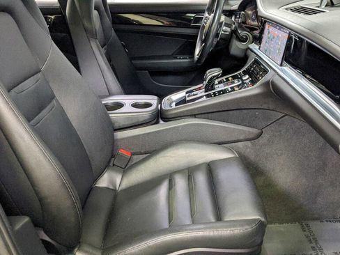 Used 2017 Porsche Panamera 4S w/ Premium Package Plus image 19