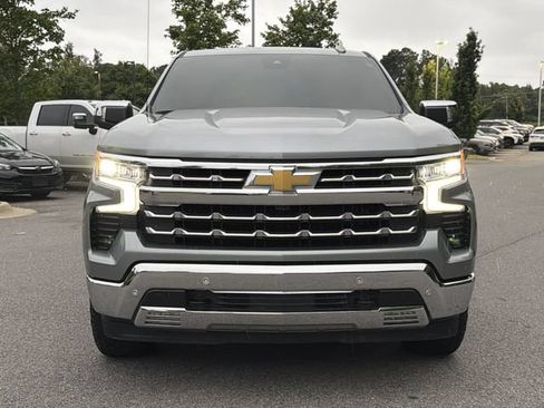 Used 2025 Chevrolet Silverado 1500 LTZ w/ LTZ Convenience Package II AWD/4WD image 13