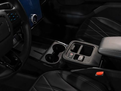 Used 2025 Ford Mustang Mach-E Select RWD image 27