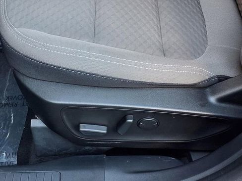 Used 2022 Ford Escape SE w/ Convenience Package AWD/4WD image 4