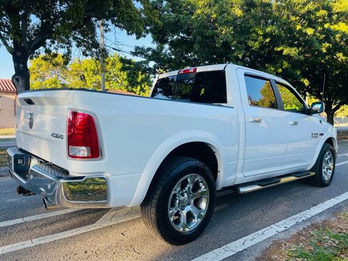 Used 2018 RAM 1500 Laramie w/ Convenience Group image 5
