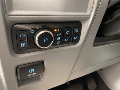 Used 2025 Ford F150 XLT w/ Equipment Group 302A MID image 17