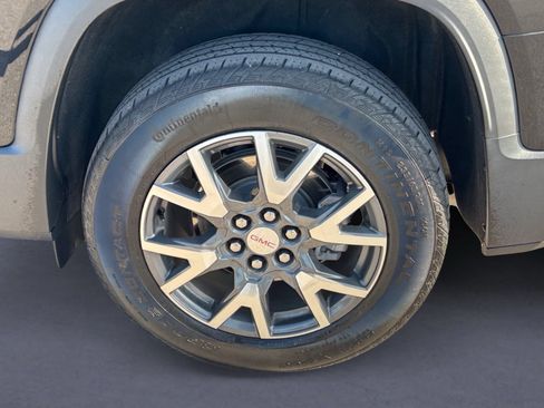 Used 2023 GMC Acadia SLE FWD image 9
