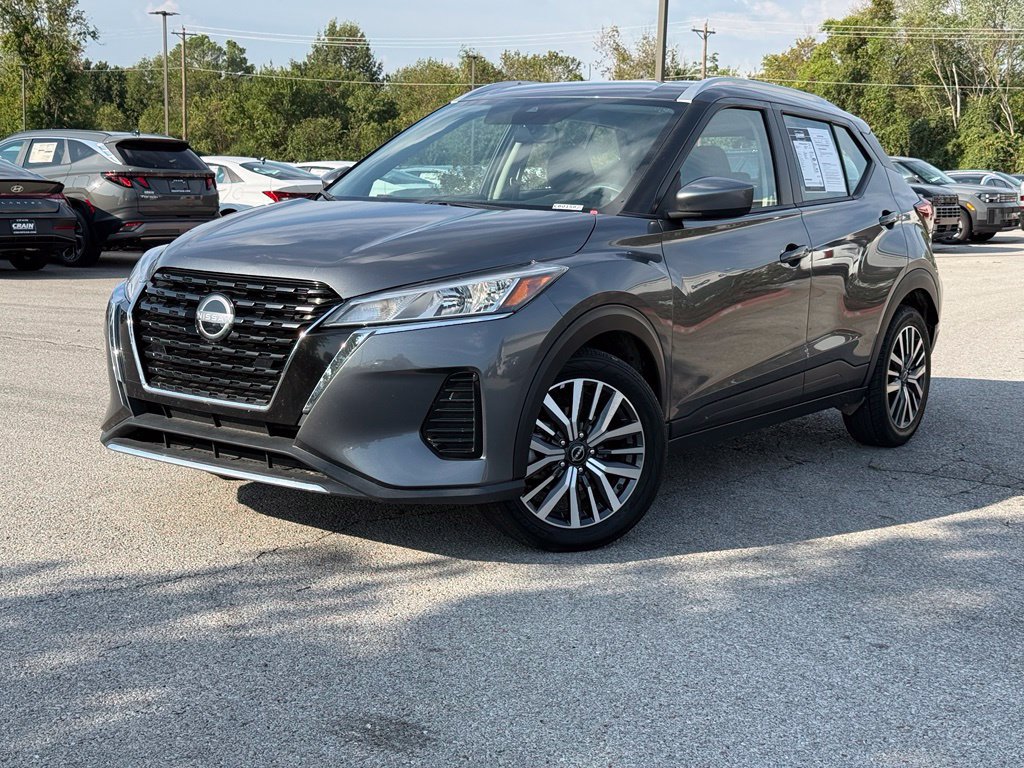 Used 2023 Nissan Kicks SV FWD image 3