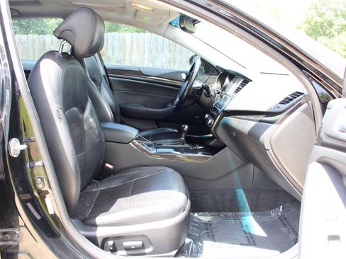 Used 2014 Kia Cadenza Premium w/ Technology Package FWD image 37