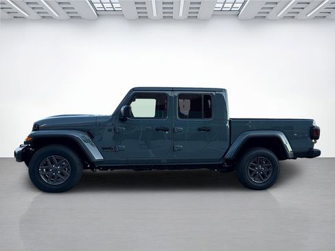New 2026 Jeep Gladiator Sport AWD/4WD image 3