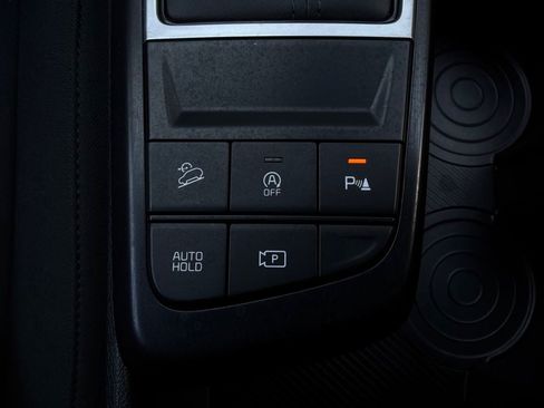Used 2026 Kia Sportage LX FWD image 21