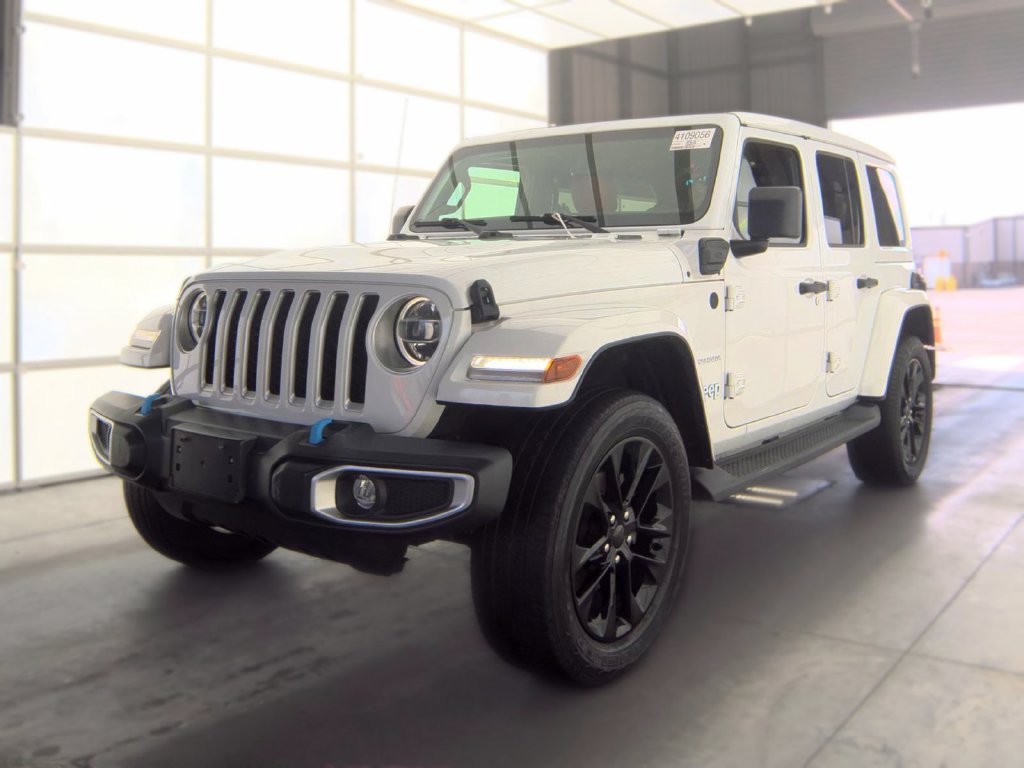 Used 2022 Jeep Wrangler Unlimited Sahara w/ Cold Weather Group AWD/4WD image 1