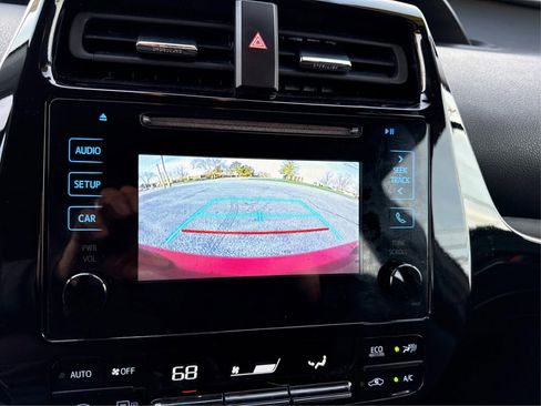 Used 2017 Toyota Prius Two w/ Carpet Mat Package FWD image 24