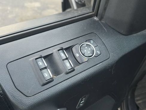 Used 2019 Ford F150 XLT w/ Equipment Group 302A Luxury AWD/4WD image 16
