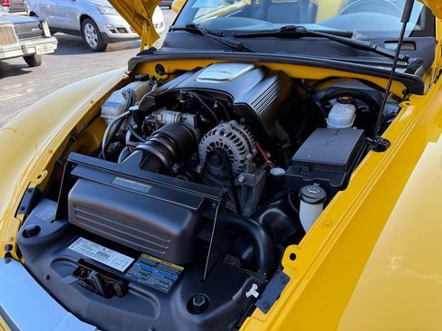 Used 2003 Chevrolet SSR LS 2dr Regular Cab Convertible w/ Preferred Equipment Group image 15