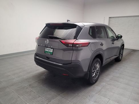 Used 2021 Nissan Rogue S FWD image 9