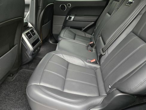 Used 2019 Land Rover Range Rover Sport Supercharged AWD/4WD image 30