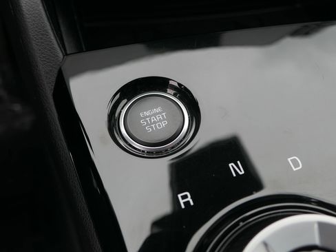 Used 2023 Kia Sportage EX image 21