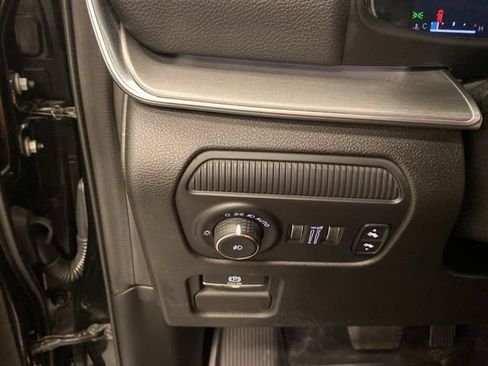 Used 2024 Jeep Wagoneer Series II AWD/4WD image 21