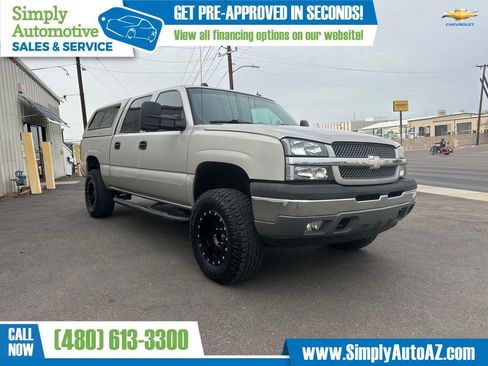 Used 2005 Chevrolet Silverado 1500 LT w/ Light Duty Power Package AWD/4WD image 2