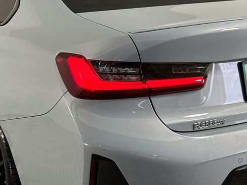 Used 2023 BMW 330i Sedan w/ M Sport Package RWD image 36
