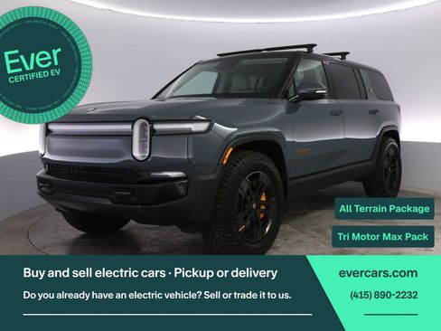 Used 2025 Rivian R1S Premium image 1