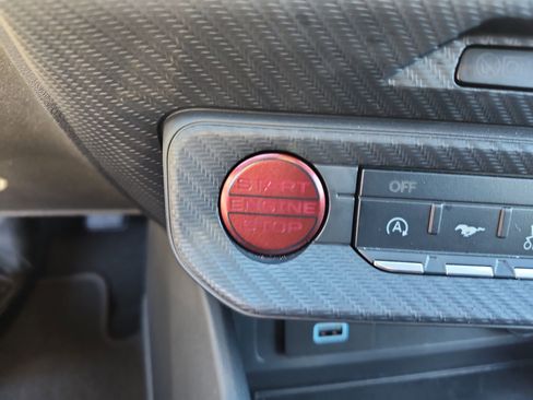 Certified 2025 Ford Mustang Coupe image 26