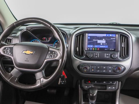 Used 2022 Chevrolet Colorado LT w/ Luxury Package image 17