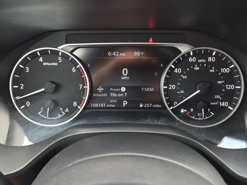 Used 2021 Nissan Rogue S AWD/4WD image 22