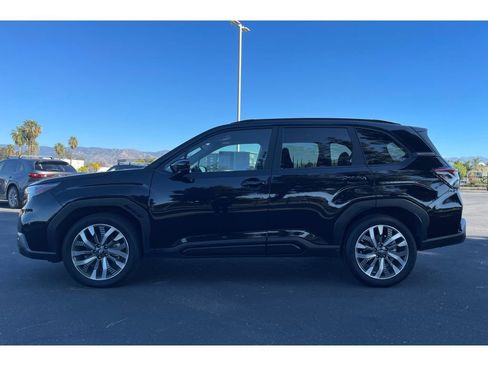 Used 2025 Subaru Forester Touring image 2