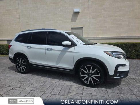Used 2020 Honda Pilot Touring image 1