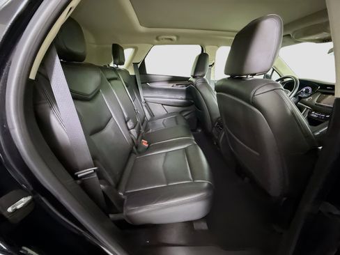 Used 2017 Cadillac XT5 Luxury image 27