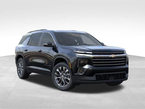 New 2026 Chevrolet Traverse LT w/ Sun and Wheel Package image 7