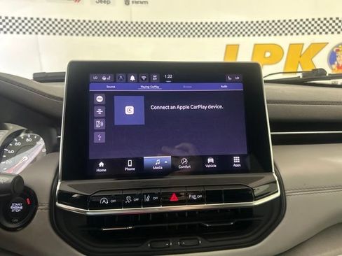 Used 2025 Jeep Compass Limited AWD/4WD image 25