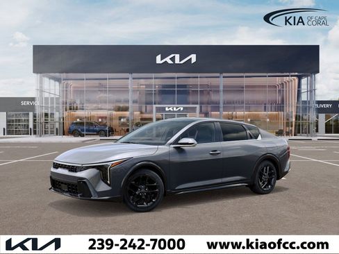 New 2025 Kia K4 GT-Line Turbo image 3