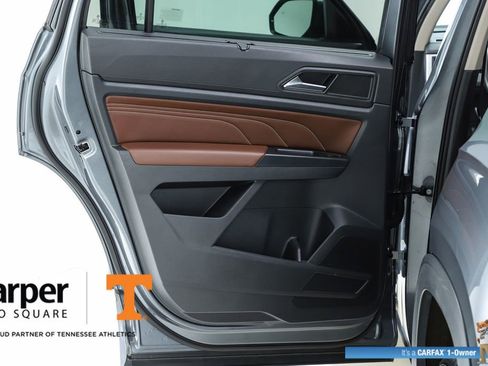 Used 2021 Volkswagen Atlas SE w/ Panoramic Sunroof Package image 17