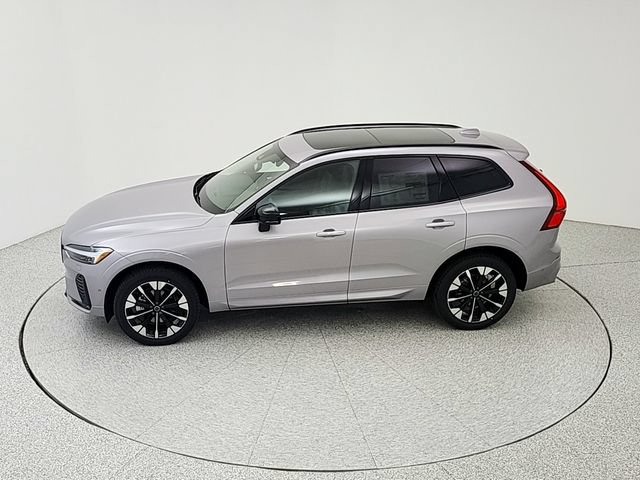 New 2026 Volvo XC60 B5 Plus w/ Protection Package Premier AWD/4WD image 36